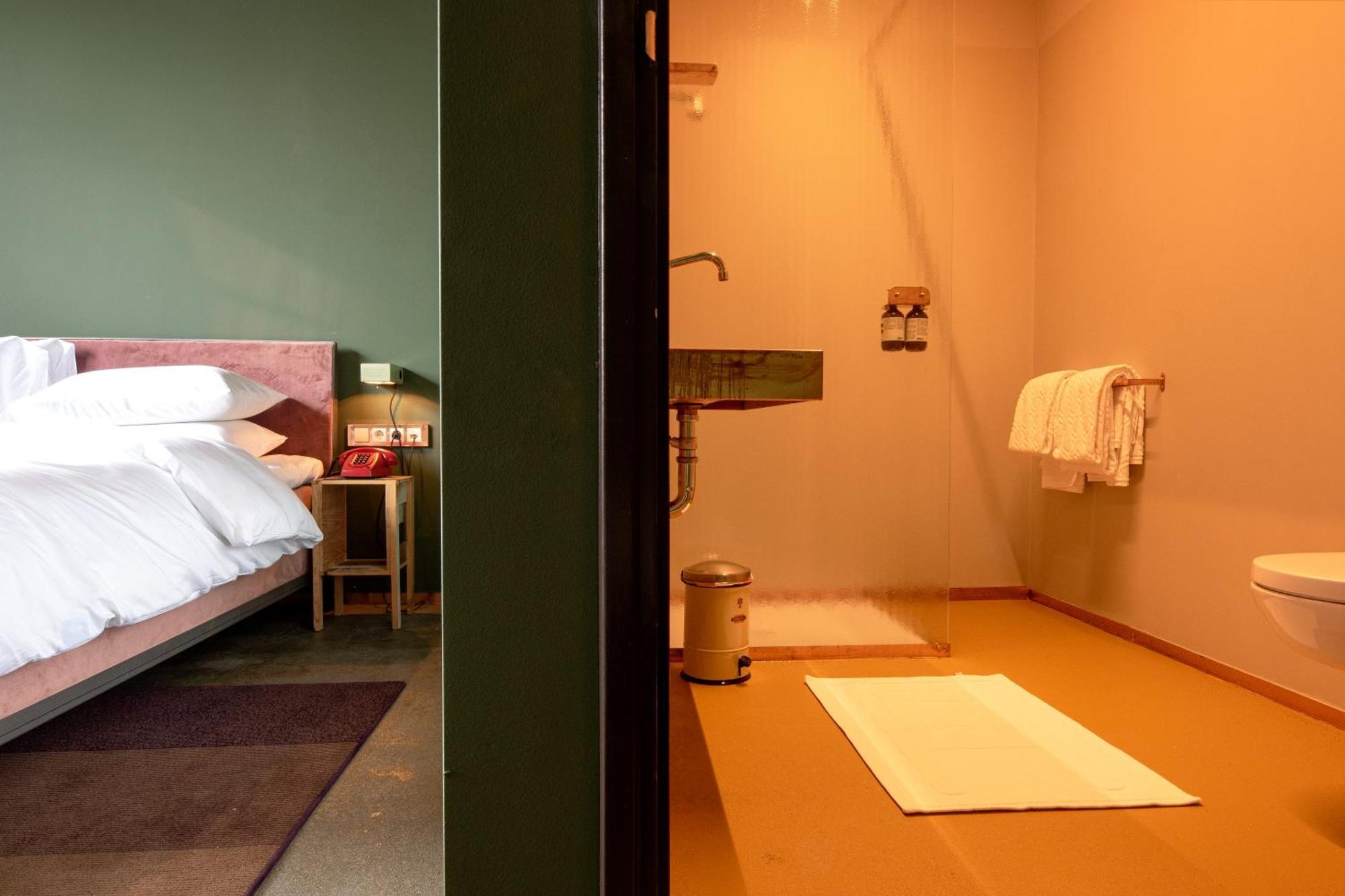 Piet Hein Eek Hotel *